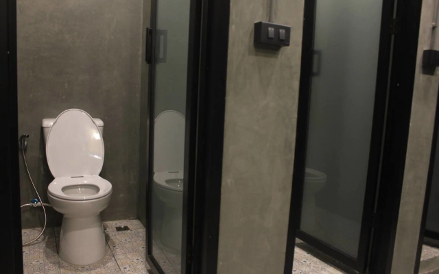 Ekanek Hostel Bangkok - Adults Only