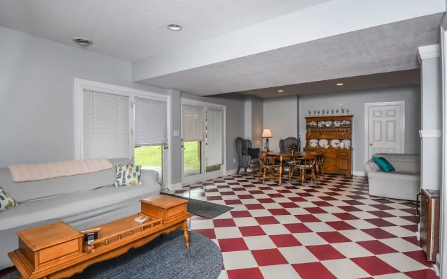 Penn Point Paradise by Taylor Made Deep Creek