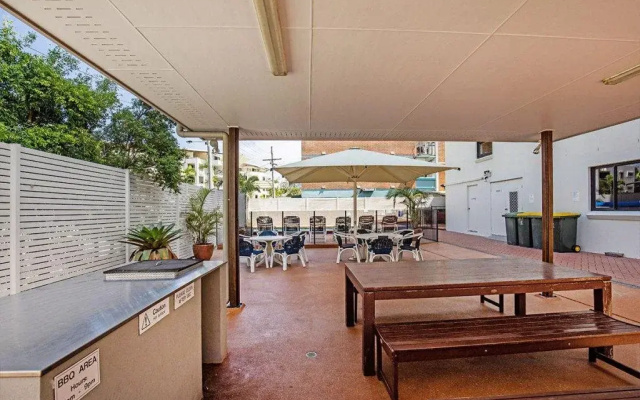 Windward Apartments