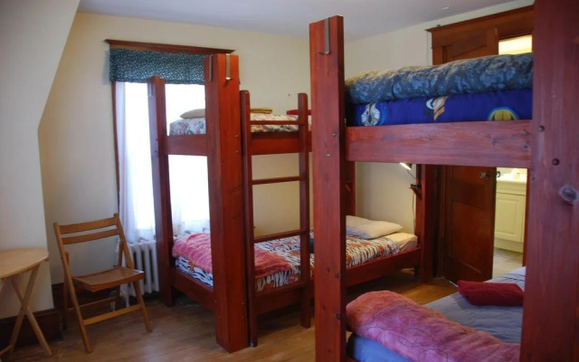 Digby Backpackers Inn