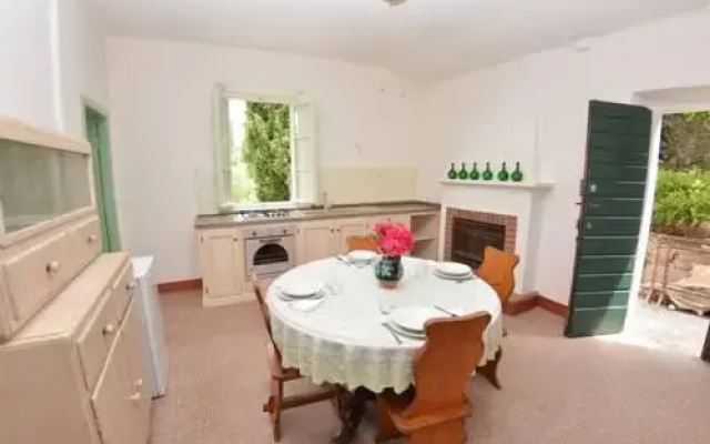 Massarosa Garden Cottage