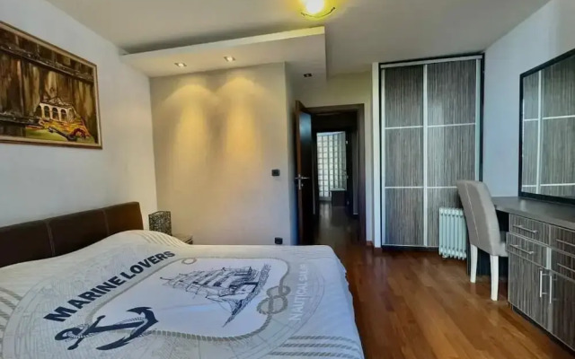 Family Two Bedroom Apartment Vasko