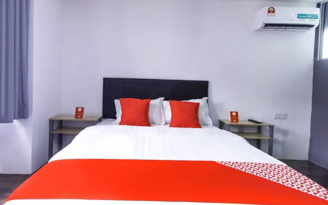 OYO 251 Intime Hotel