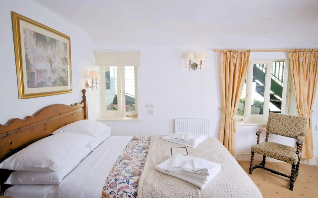 The Abbey Hotel and Apartments