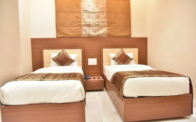 Hotel RK Grand