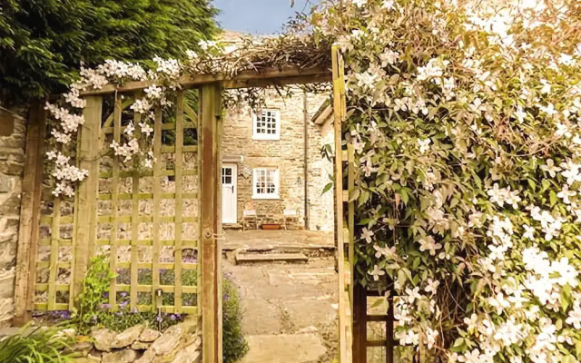 Puzzle Cottage
