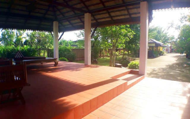 Khum Nakhon Hotel