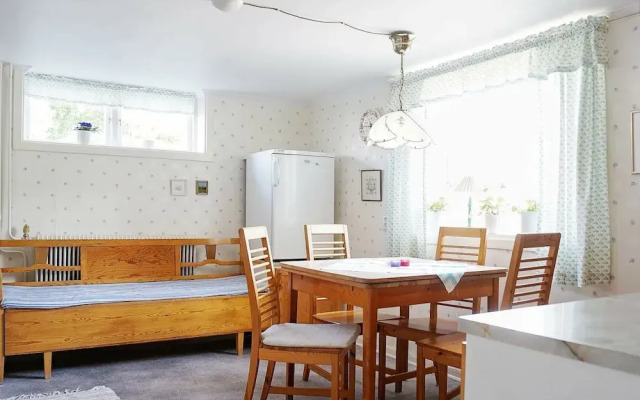 4 Person Holiday Home in Hamburgsund