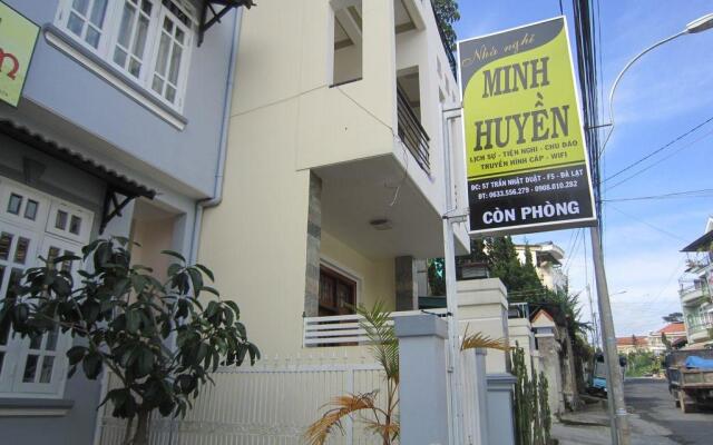 Minh Huyen Hotel Далат вид на фасад