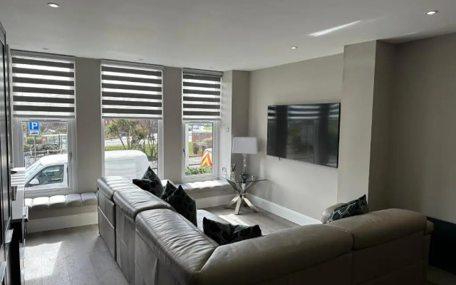 Willshaw Suites for families over 25 only