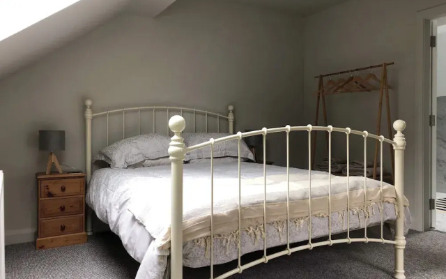 Apartment Bushmills Hideaway, Parking,pets Allowed