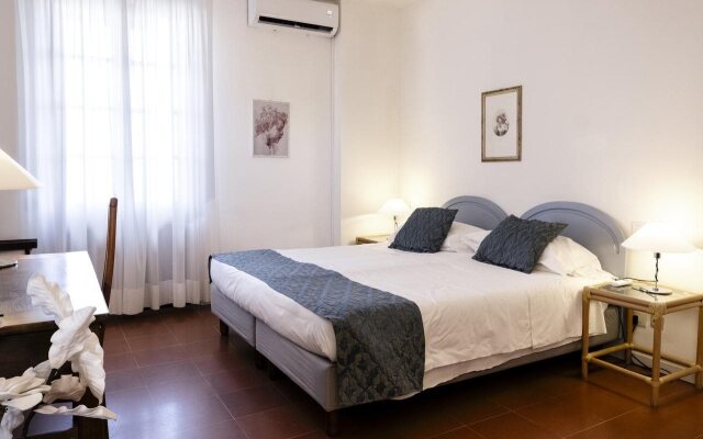 Hotel Palazzo Ricasoli вид на фасад