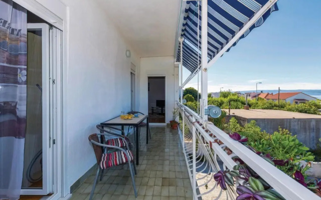 Nice Home in Podstrana With Wifi and 2 Bedrooms