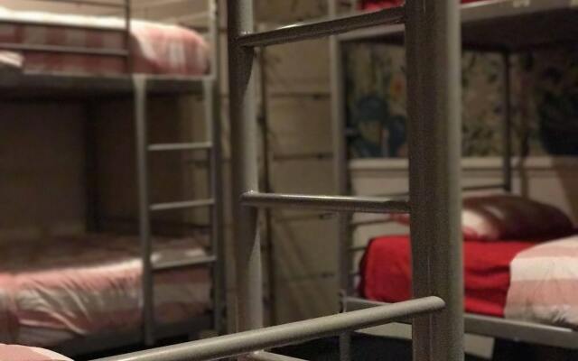 Duo Housing Hostel вид на фасад