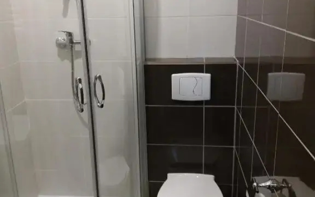 Business Apartments 1