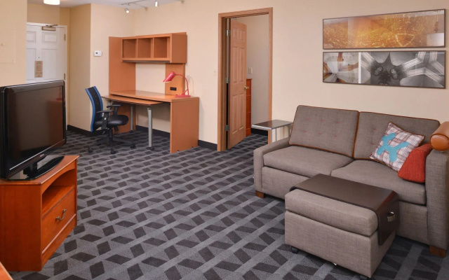 Candlewood Suites St. Louis - St. Charles
