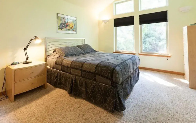 Salmon House 3 Bedroom Home by Redawning