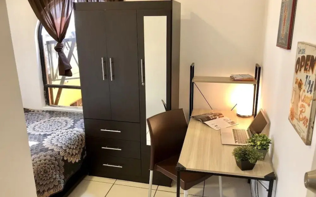 ROOMIES HOSTEL - Calle Puebla