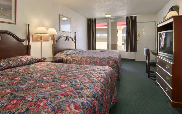 Super 8 by Wyndham Oklahoma Fairgrounds