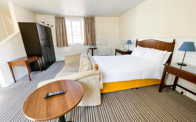 Danebury Hotel