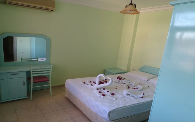Side Apart Hotel