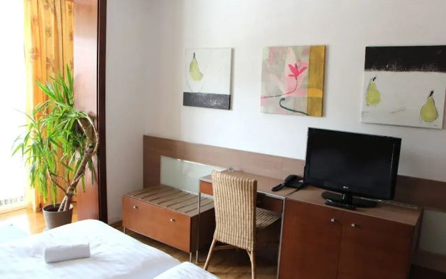 Hotel Bartoš