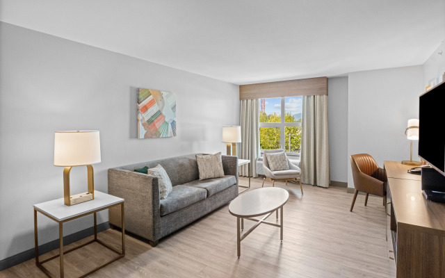 Holiday Inn Hotel & Suites Surrey East Cloverdale by IHG