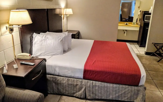 American Quality Lodge