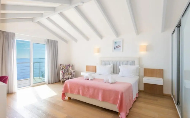 Villa Penelope With 4 Bedrooms and 3 Bathrooms