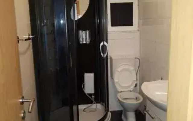 Apartman 4 kilometar to city centar