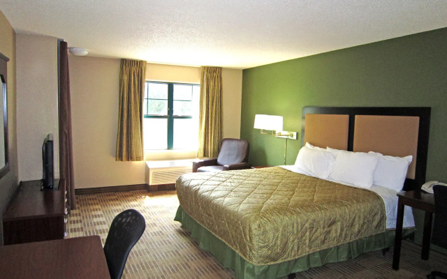 Extended Stay America Select Suites Tampa N USF Attractions