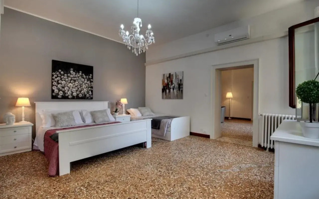 Accademia Opera Deluxe by Wonderful Italy