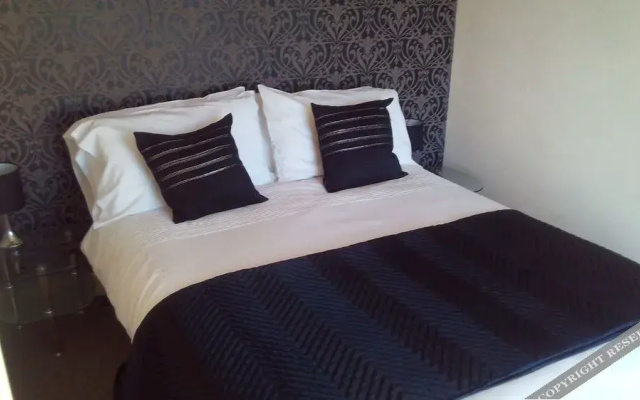 Mowbray Apartments