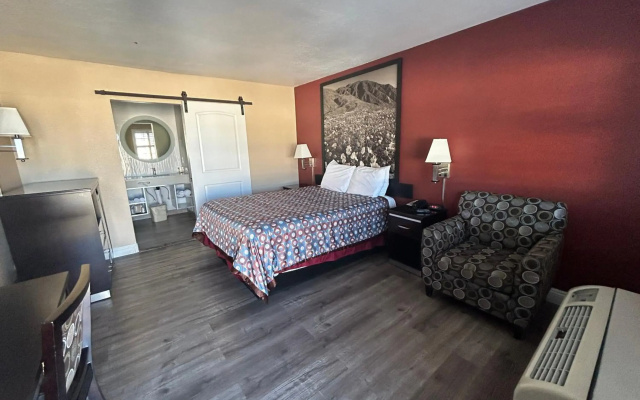 Motel 6 Pasadena, CA – Old Town Pasadena Area