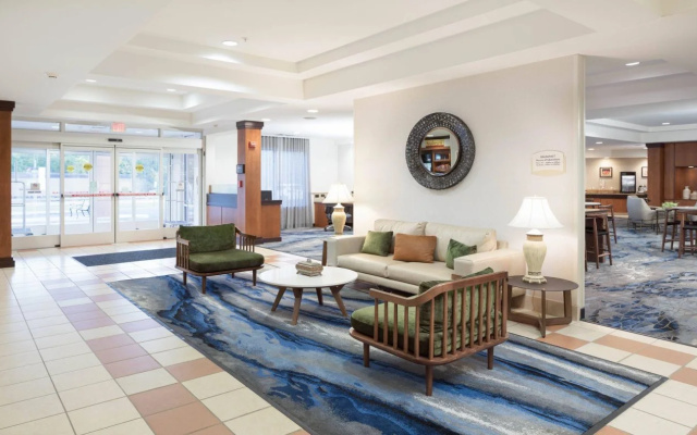 Fairfield Inn & Suites South Boston