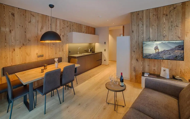 K1 Mountain Chalet Luxury Home
