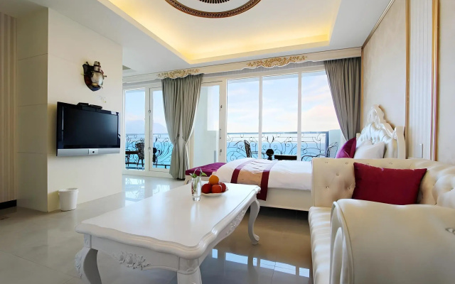 Starrise Leisure Hotel