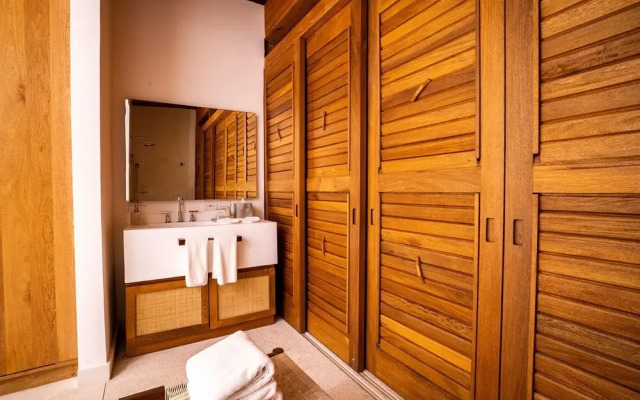 Careyes 114 Oceanfront Luxury With a Spacious Te
