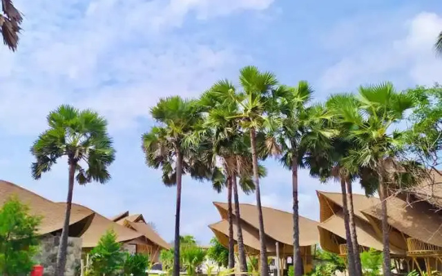 Tanoma Sumba Beach Resort