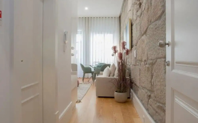 Liiiving in Porto Downtown Luxury Apartment 1R