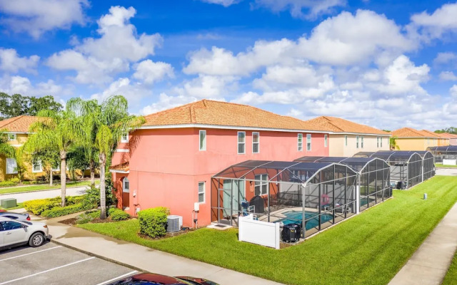 Fantastic Townhome With Pvt Pool and Lake View Near Disney by Redawning