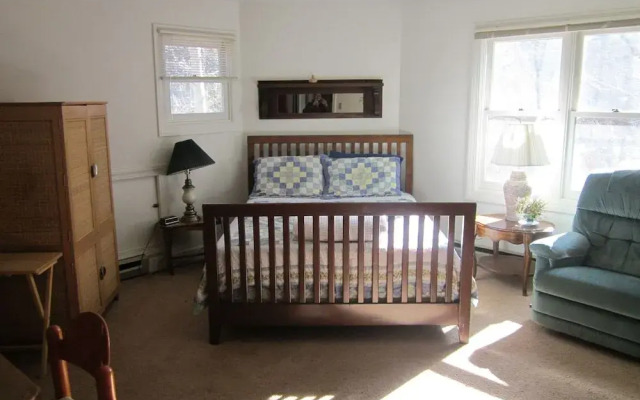 Dodgeton Creek Inn