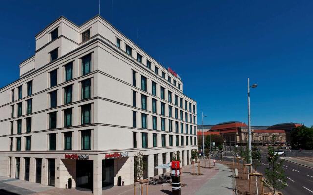 Отель InterCityHotel Leipzig вид на фасад