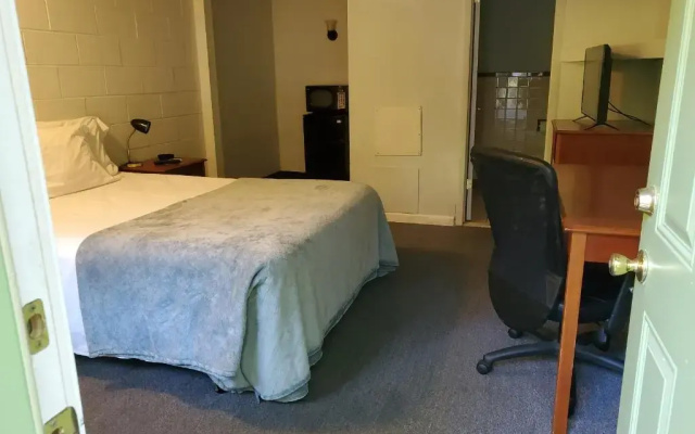 Hill Top Motel