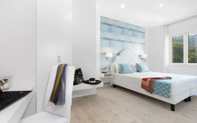 Sara Home 2