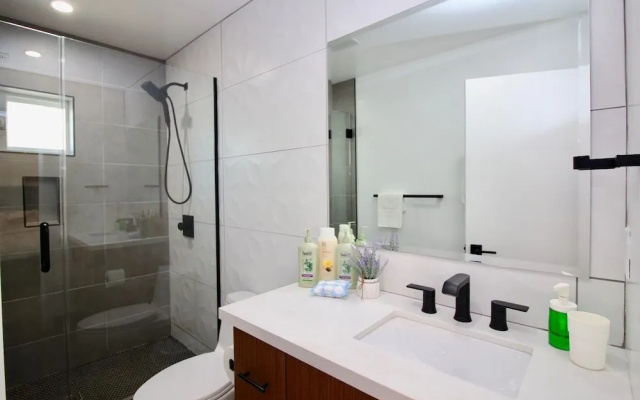 Los Angeles Villas 3BR 3BT Parking