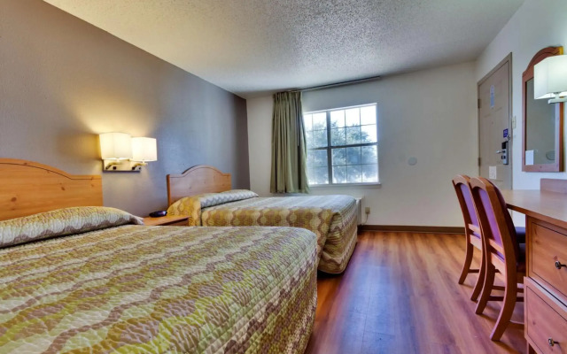 Studio 6 Dallas, TX - Garland - Northeast
