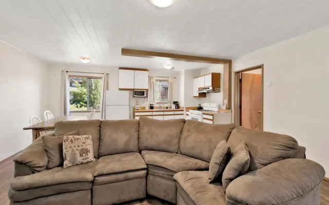 Twin Pines #111