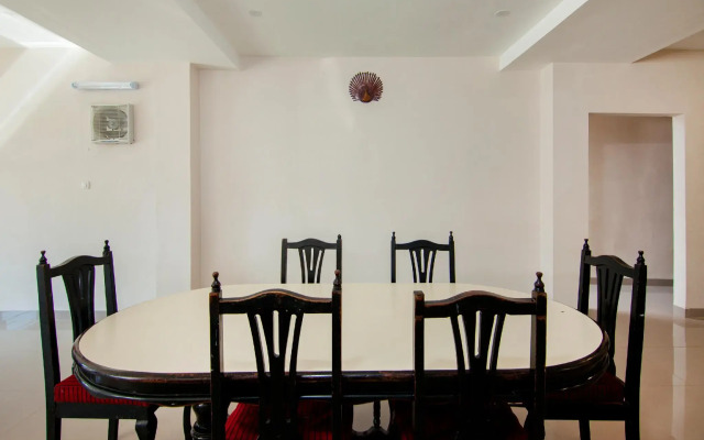OYO 2382 Wisata Hotel