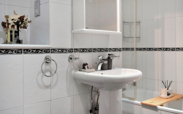 Hertford Flat 9